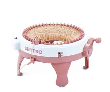 Photo of Sentro knitting machine (Harold Hill RM3) #1