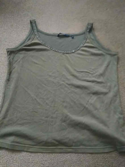 Photo of free Khaki Top (Leighton buzzard LU7) #1