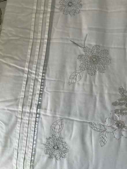Photo of free Bed runner not padded white/silver (Windsor SL4) #2