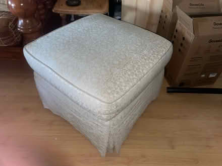 Photo of free brocade ottoman (east hollywood) #1