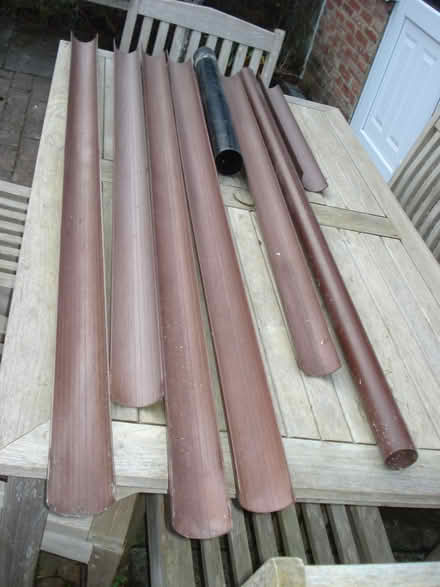 Photo of free guttering (TN8 near Cowden/Cowden Pound) #2