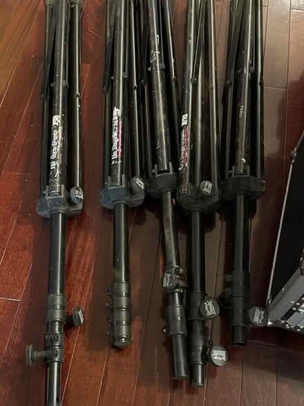 Photo of free 5 lighting tripods (SouthEast Austin) #1