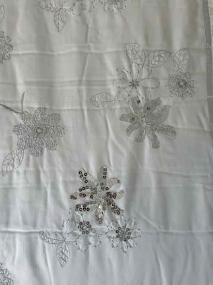 Photo of free Bed runner not padded white/silver (Windsor SL4) #3