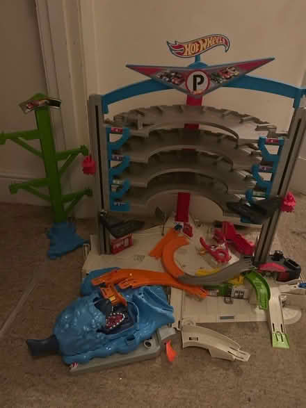 Photo of free Hot Wheels Garage (Osney OX2) #1