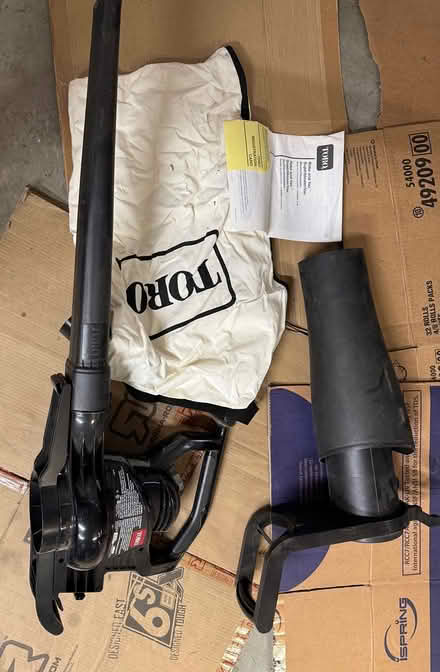 Photo of free Toro electric plugin blower/vac (South Sunnyvale) #1