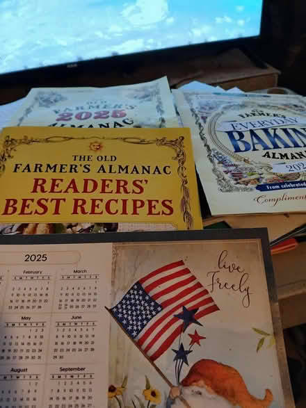 Photo of free Calendar and Almanacs (Bronx.morrisania 10456) #1