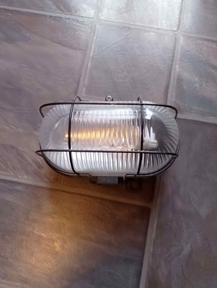 Photo of free Bulkhead light (Yate BS37) #1