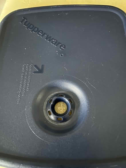 Photo of Tupperware plug, lid or container (L5L 5P5) #4