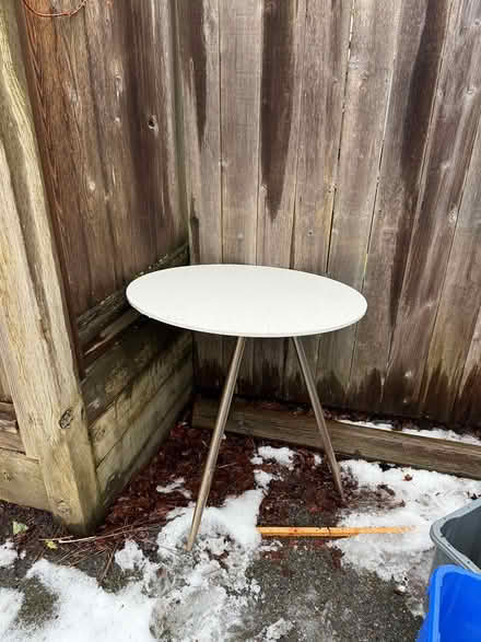 Photo of free Round quartz table (lane of 908 W 22nd Ave Van.) #1