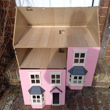 Photo of free Dolls house for repair project (Bessels Green TN13) #1