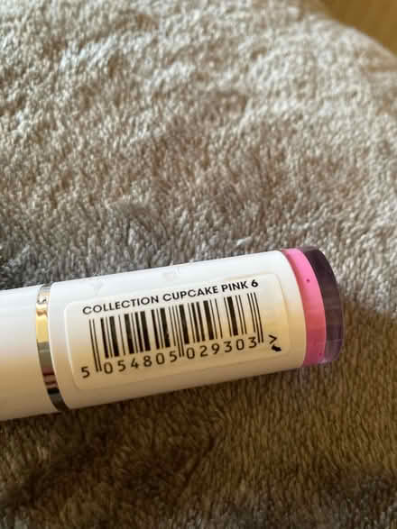 Photo of free Bright pink lipstick 💄 (Woking) #3