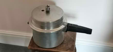 Photo of free Vintage Hi-dome Pressure Cooker (Flint CH6) #1