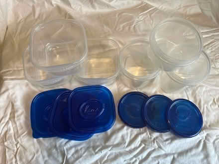 Photo of free Plastic containers, with lids (Jefferson County) #2