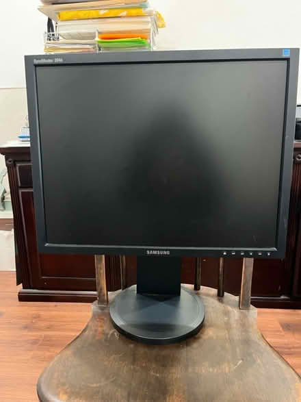 Photo of free 20” Samsung Monitor - VGA (Los Altos) #1