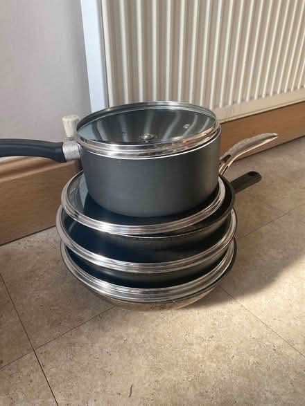 Photo of free 5 second saucepans/ frying (Coventry CV5) #1