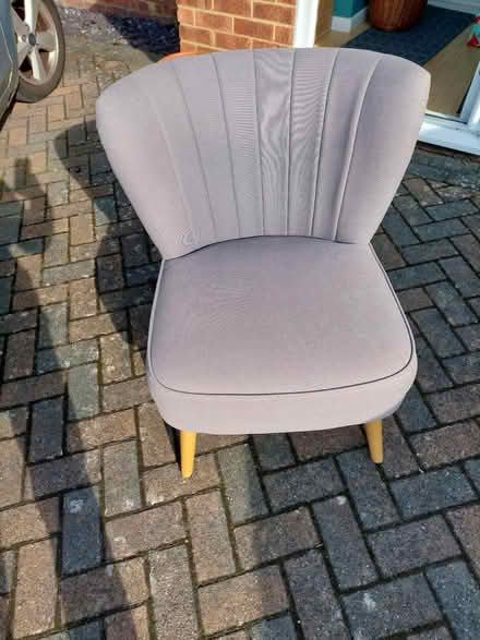 Photo of free Small chair (BR8) #1