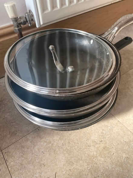 Photo of free 5 second saucepans/ frying (Coventry CV5) #2