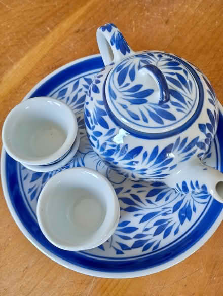 Photo of free Small Chinese china tea set (Prestwood HP16) #2