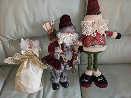 Photo of free Three Christmas decorations (GU21) #1