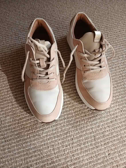 Photo of free Clarks shoes - size 4 (Henley in Arden B95) #2