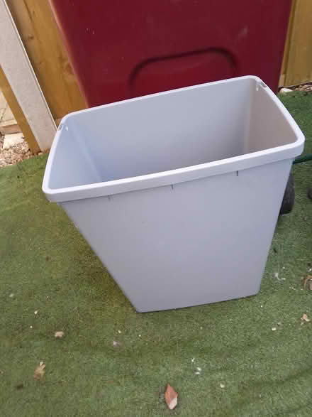 Photo of free Kitchen bin , no lid (Killamarsh S21) #1