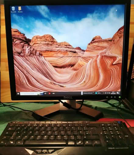 Photo of free PC Monitor - Dell 19" flatscreen (Didcot) #1