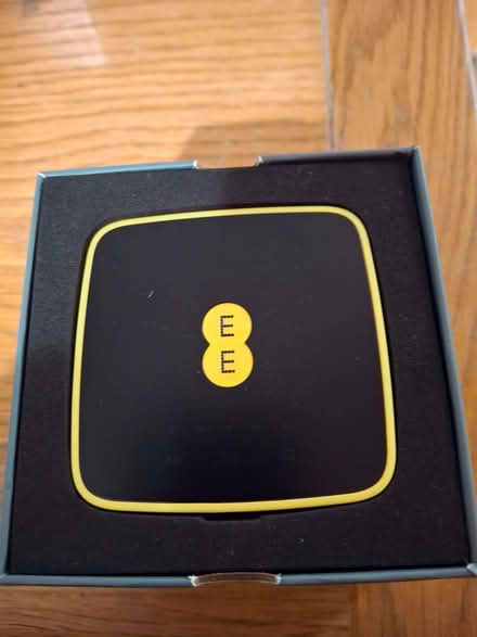 Photo of free 4 Gee WiFi mini with EE (Surrey Heath GU16) #2