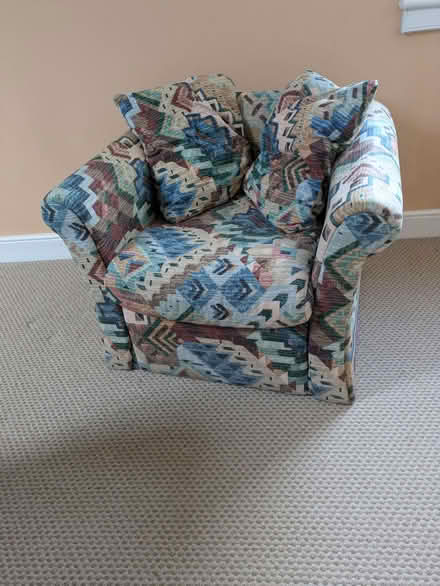 Photo of free Comfy jolly armchair (Park Central B15) #1