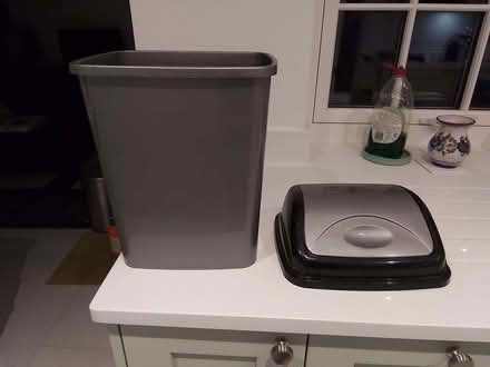 Photo of free Waste bin (Teddington TW11) #1