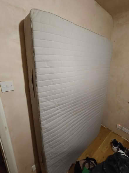 Photo of free Queen mattress (Streatham Vale SW16) #1