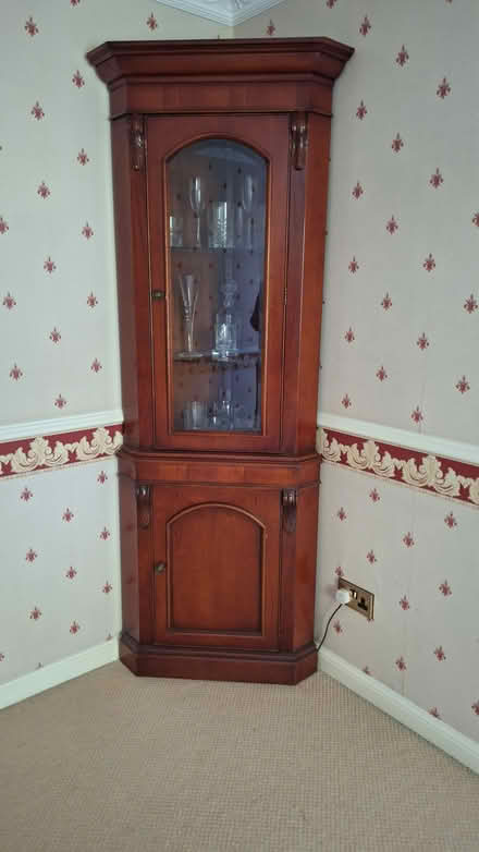 Photo of free Beautiful corner cabinet (Purley on thames) #1