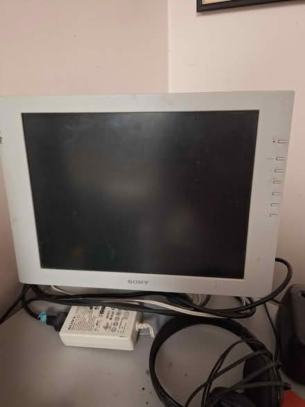 Photo of free Computer monitor (Hurontario and South Service) #1