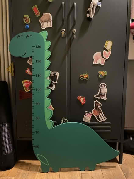 Photo of free Dinosaur height chart (Bournville B30) #1