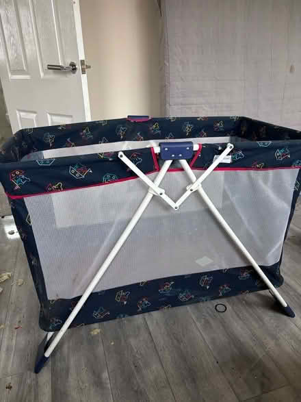 Photo of free Play pen / travel cot (Pensby CH61) #2