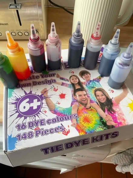 Photo of free Tie dye kits (DE7) #2