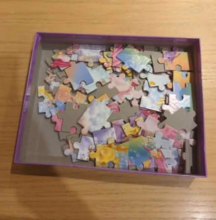 Photo of free Sparkly unicorn puzzle 100 pieces (Willingham) #2