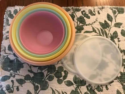 Photo of free Vintage Tupperware bowl set (Dunkirk, MD) #1