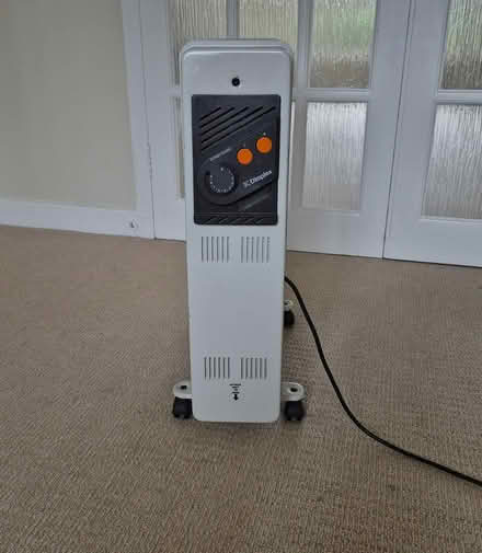 Photo of free Dimplex Heater/Radiator (Killiney Shopping Centre) #1