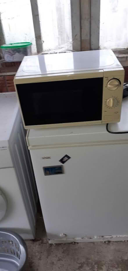 Photo of free Microwave oven (Oswestry SY11) #1