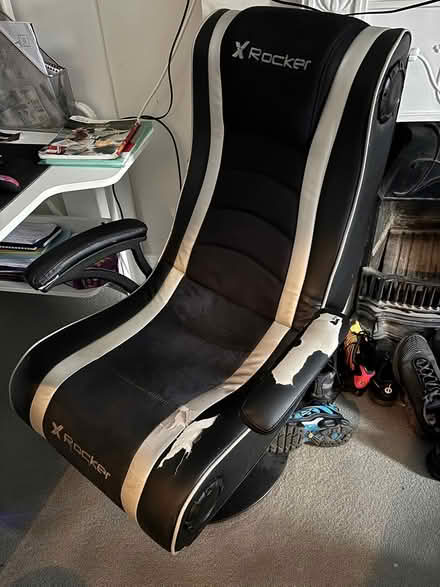 Photo of free Gaming chair with speakers (Furzedown Tooting) #1