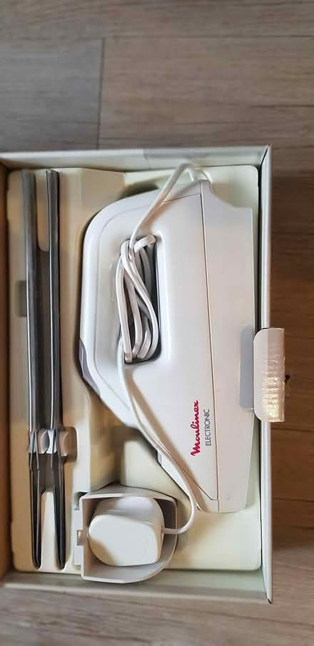 Photo of free Electric carving knife (Horley) #1