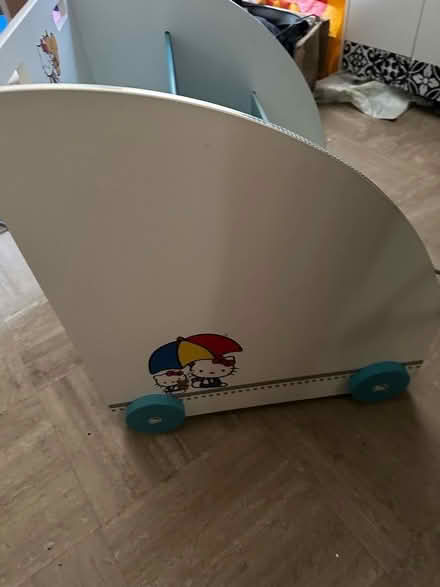 Photo of free Child’s Bookcase (Hasland S41) #2