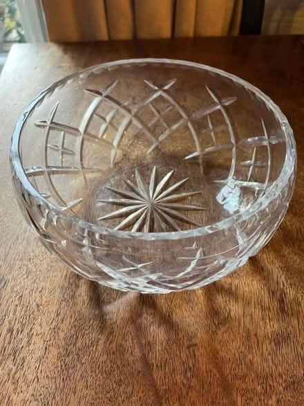 Photo of free Glass bowl (Bletchingley RH1) #1