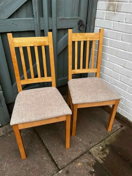 Photo of free 6 dining chairs (Caversfield OX27) #1