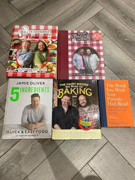 Photo of free Books cooking / parenting (West Malling) #1