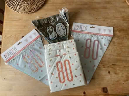 Photo of free Birthday bunting & napkins (IP1) #1