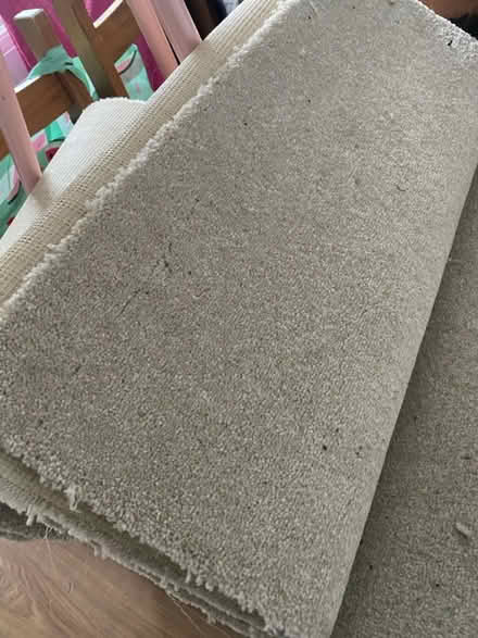 Photo of free Beige offcuts carpet (SK1) #1