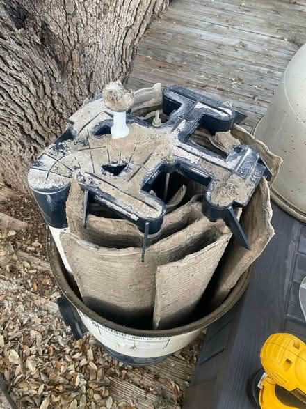 Photo of free DE pool filter (Leon springs) #4