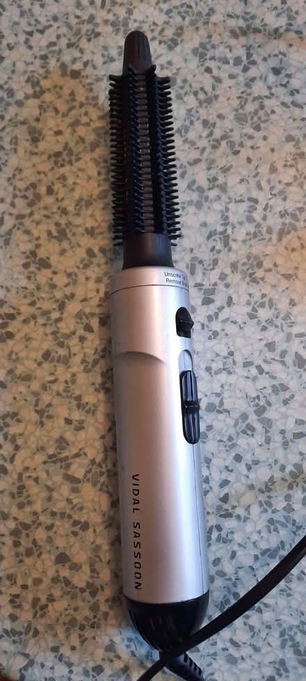 Photo of free Hot Brush (Hoole CH2) #1