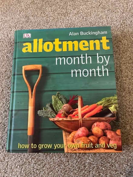 Photo of free Allotment gardening book (Longbarn WA2) #1